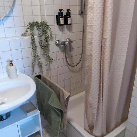 In - Elbnah - Ruhig - Neu - Gut Angebunden - Wifi - Tv -kostenloses Parken 드레스덴